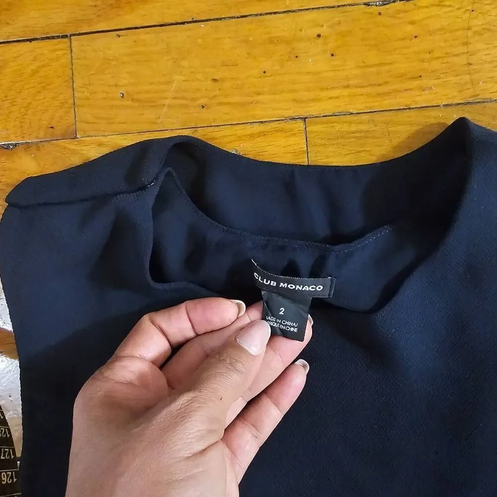 Club Monaco Navy Karis Open Back Romper Jumpsuit Size 2 - Picture 3 of 7